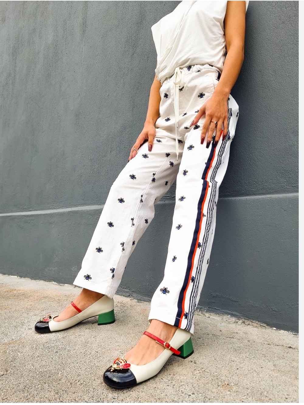 Maeve Classic Track Pant Bumble Bee Embroidered Anthropologie small NWOT